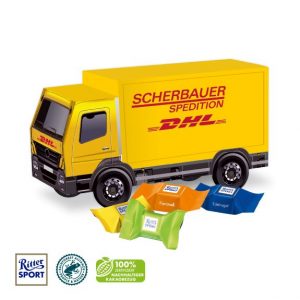 3D Präsent als LKW aus Karton, gefüllt mit Ritter Sport Schokowürfel und mit Logo individuell bedruckt als Werbeartikel.