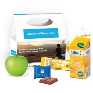 Snack Pack Werbebox individuell bedruckt als Werbeartikel und gefüllt mit Vitaminen und Süßigkeiten.