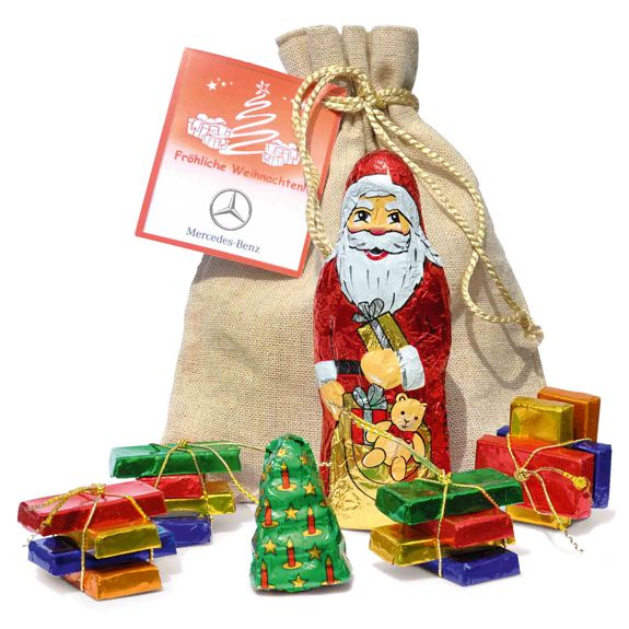 Das Nikolaus Säckchen ist gefüllt mit einem Nikolaus und einer Mischung aus Fairtrade Schokolade. Eine Werbekarte kann individuell bedruckt werden.