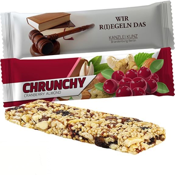 Knusper-Müsli-Riegel mit Cranberry und Mandeln in individuell bedruckter Folie als Werbeartikel.