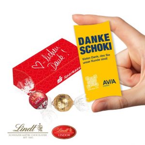 2 Lindt Lindor Pralinés-Kugeln in Präsentbox mit individuellem Druck als Werbeartikel.