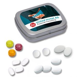 Eckige Klappdose mini gefüllt mit tic tac, Pfefferminz oder Pulmoll und mit Ihrem Logo individuell bedruckt.