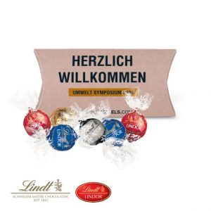 Lindt Lindor Kissenverpackung mit 6 Lindor Pralinés-Kugeln und mit Logo individuell bedruckt als Werbeartikel.
