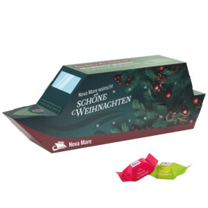 3D Adventskalender Schiff mit Ritter Sport Schokowürfel, Lindt, Sarotti oder Fairtrade Schokotäfelchen, individuell mit Logo bedruckt als Werbeartikel.